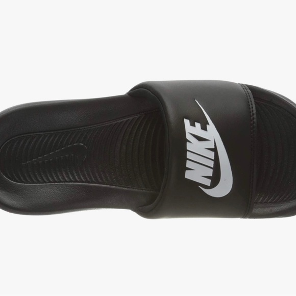 Nike Women’s Gymnastics Shoe Brand New - Picture 6 of 8